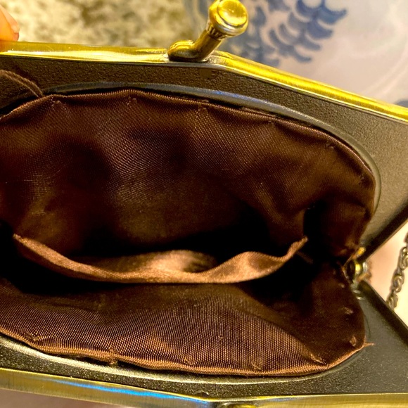 Beaded Floral Tapestry Purse w/ Metal Frame & Chain Strap. - Vintage - Picture 9 of 9